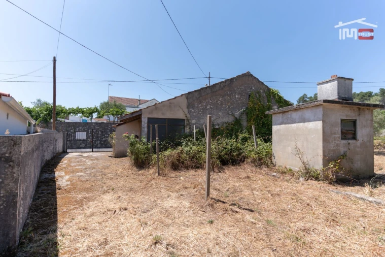 Moradia T3 para Venda em Nossa Senhora das Misericordias Foto 5