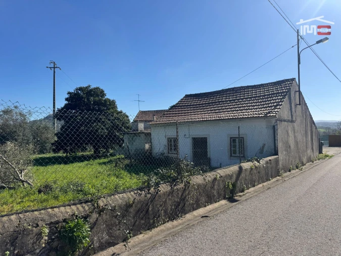 Moradia T3 para Venda em Nossa Senhora das Misericordias Foto 1