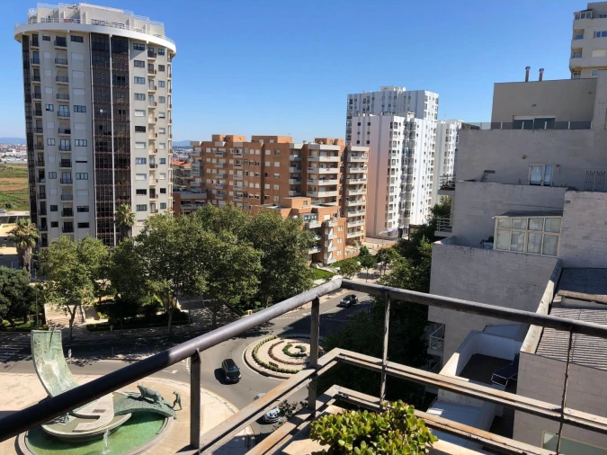 Apartamento T3 para Arrendamento em Aguçadoura e Navais Foto 3