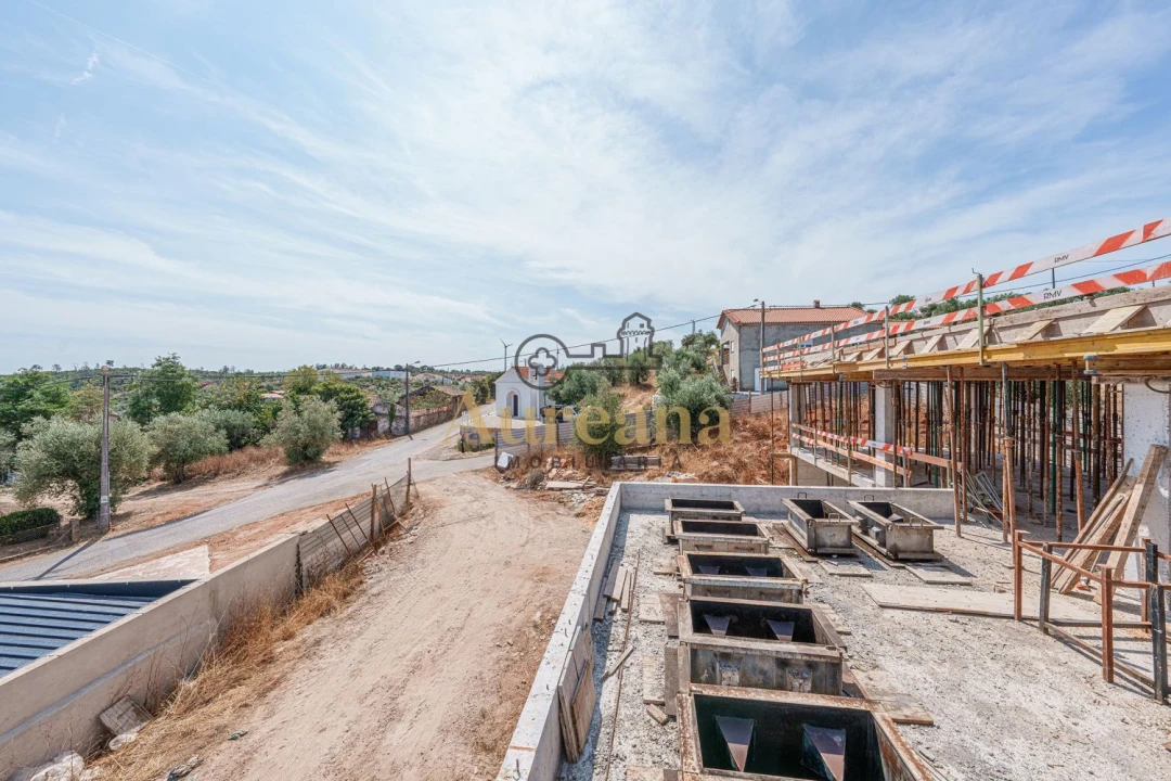 Moradia T3 para Venda em Nossa Senhora das Misericordias Foto 10