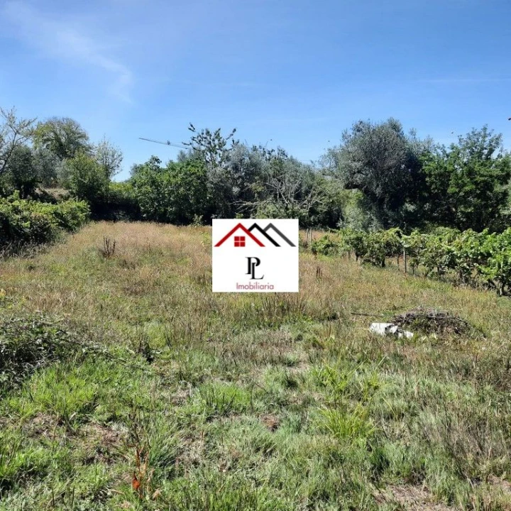 Moradia T2 para Venda em Poiares (Santo Andre) Foto 9