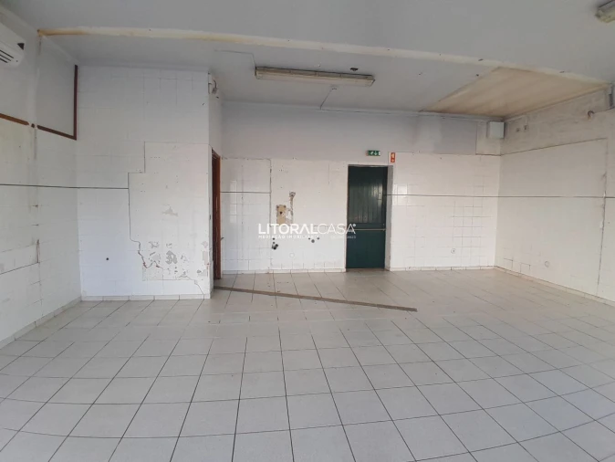 Loja para Venda em Oliveira do Bairro Foto 4