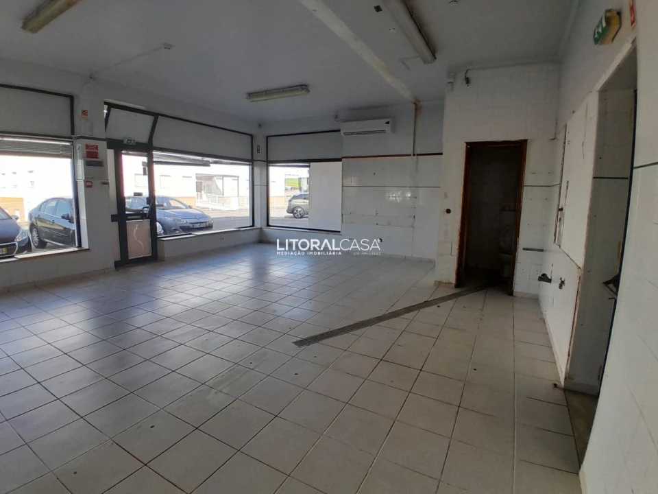 Loja para Venda em Oliveira do Bairro Foto 3