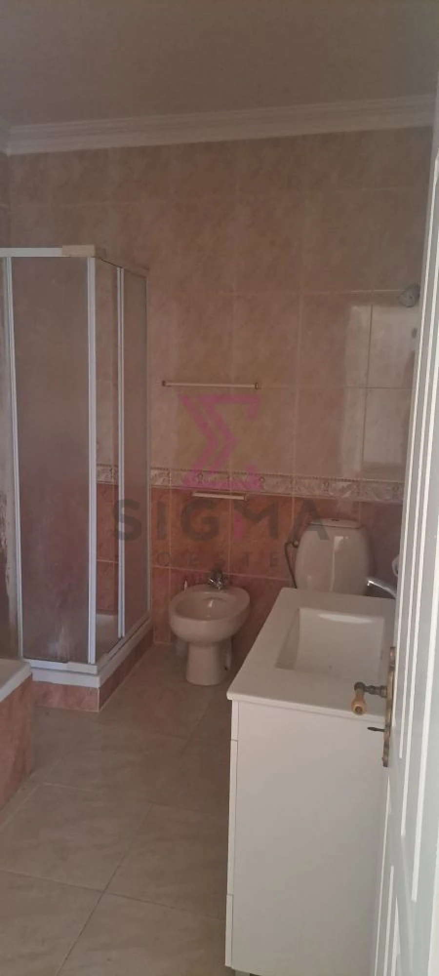 Apartamento T2 para Venda em Reguengo Grande Foto 2