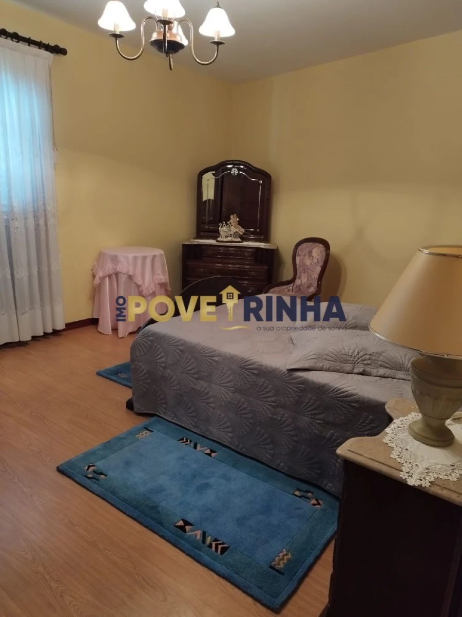 Moradia T5 para Venda em Estela Foto 22