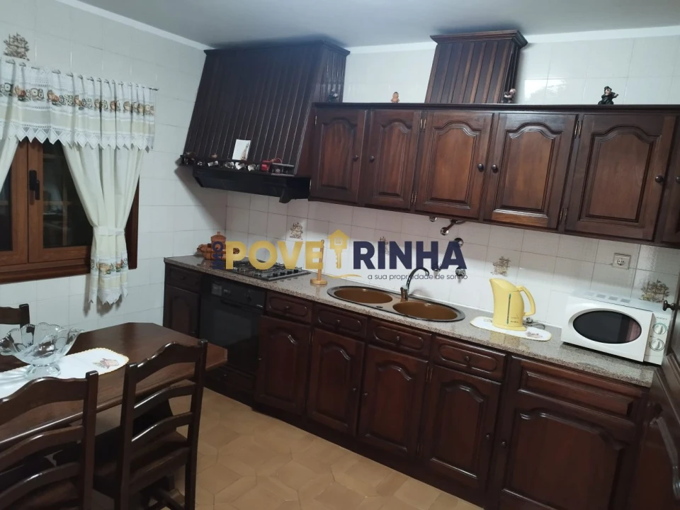 Moradia T5 para Venda em Estela Foto 6