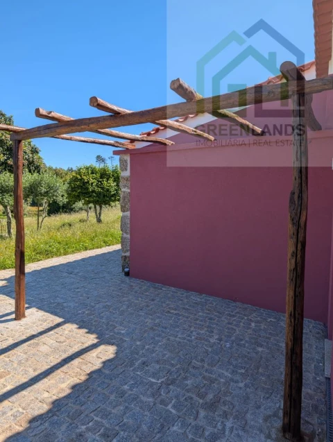Moradia T3 para Venda em Ázere e Covelo
