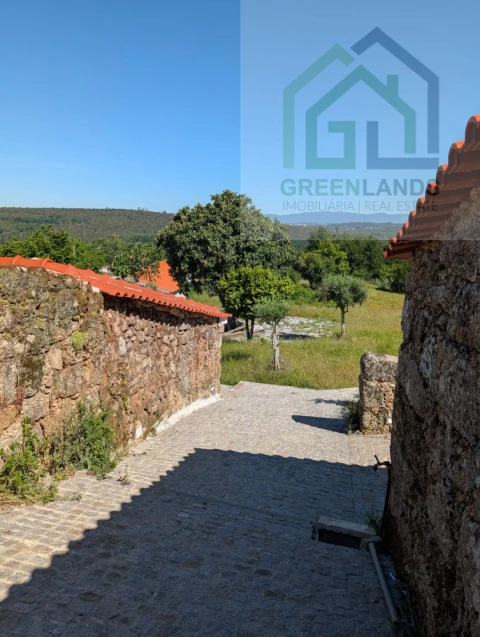 Moradia T3 para Venda em Ázere e Covelo