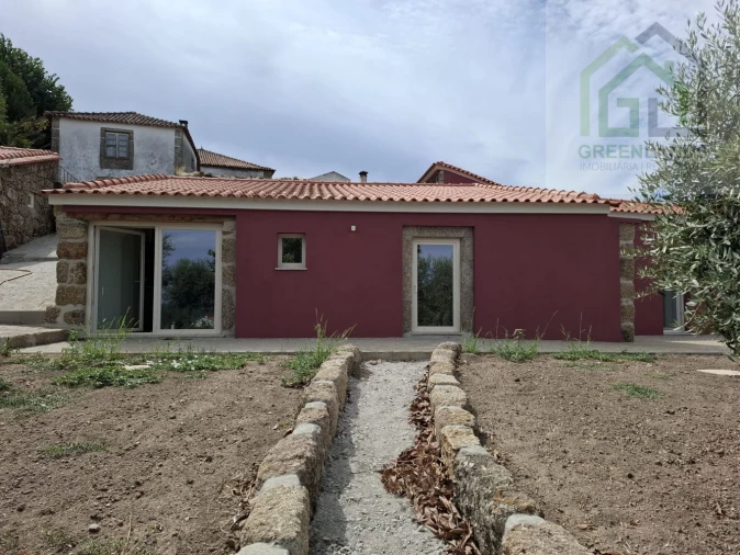 Moradia T3 para Venda em Ázere e Covelo Foto 4