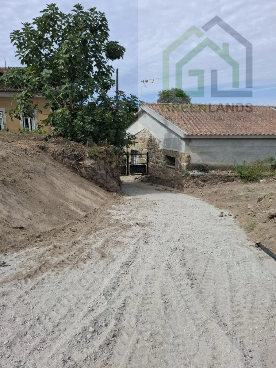 Moradia T3 para Venda em Ázere e Covelo Foto 23