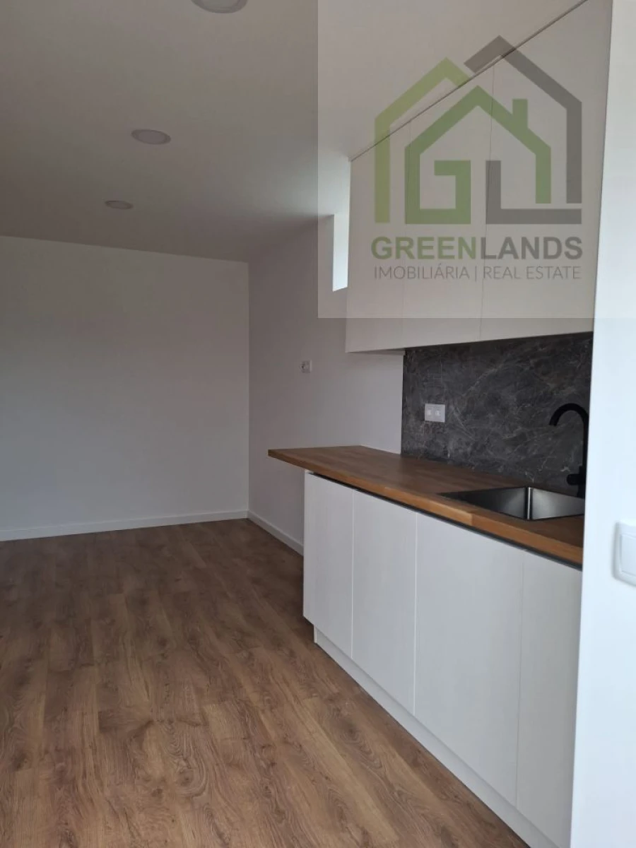 Moradia T3 para Venda em Ázere e Covelo Foto 27