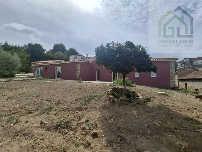 Moradia T3 para Venda em Ázere e Covelo Foto 21