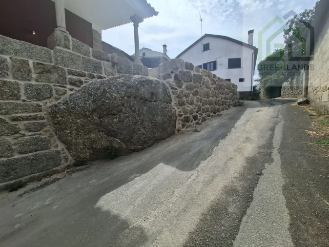 Moradia T3 para Venda em Ázere e Covelo Foto 19