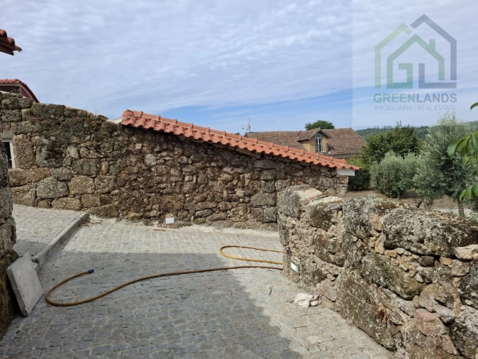Moradia T3 para Venda em Ázere e Covelo Foto 13