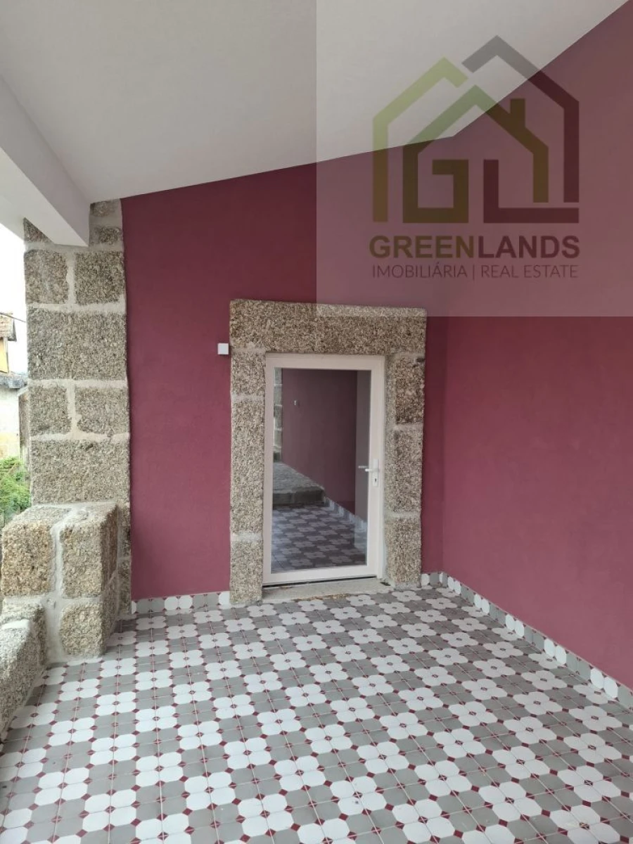 Moradia T3 para Venda em Ázere e Covelo Foto 2