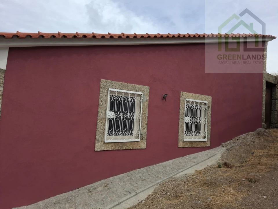 Moradia T3 para Venda em Ázere e Covelo Foto 8