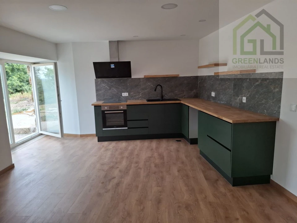 Moradia T3 para Venda em Ázere e Covelo Foto 31