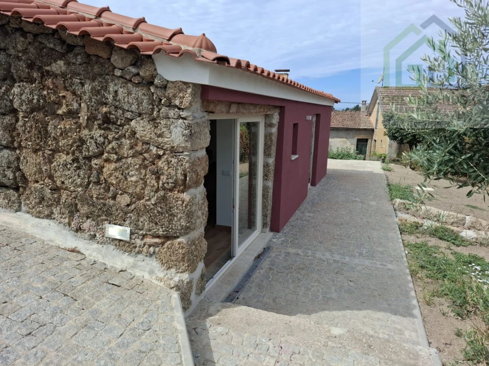 Moradia T3 para Venda em Ázere e Covelo Foto 7