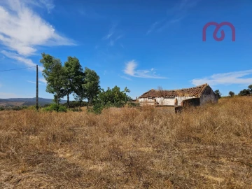 Quinta T2 para Venda em Rio de Moinhos