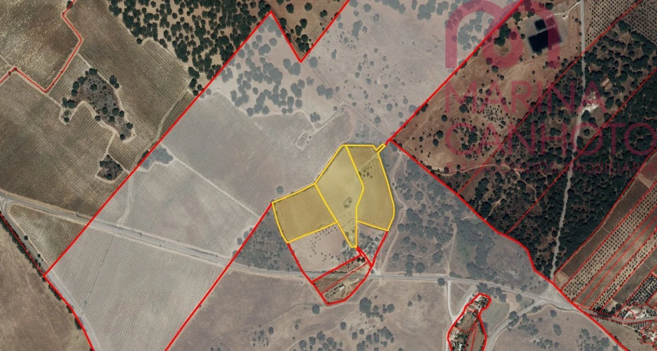 Quinta T2 para Venda em Rio de Moinhos Foto 32