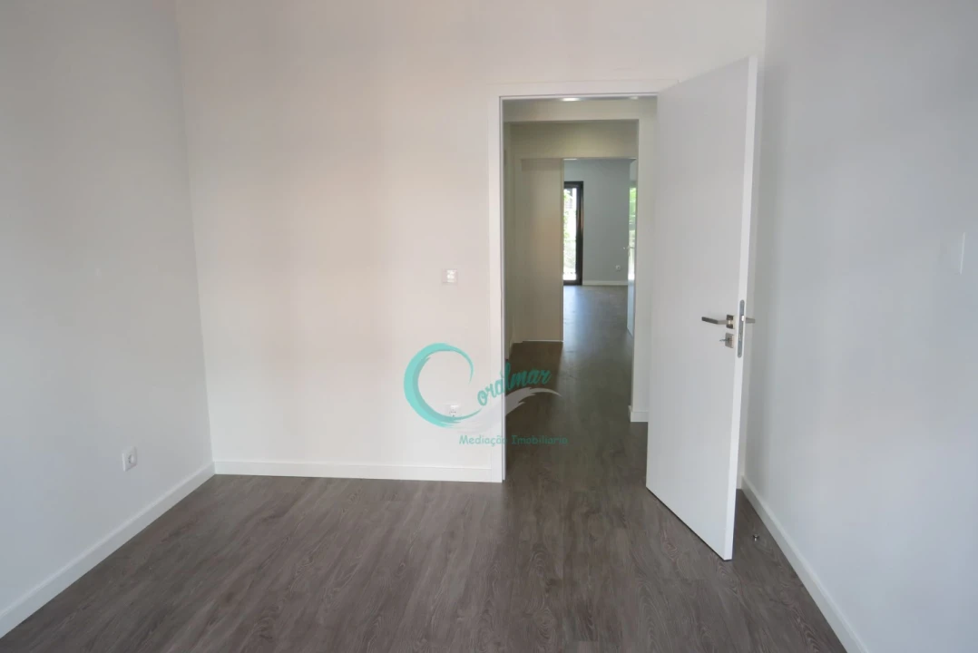 Apartamento T3 para Venda em Corroios Foto 3