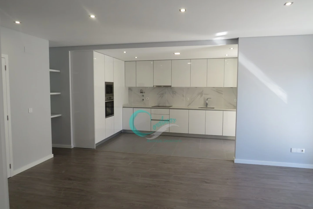 Apartamento T3 para Venda em Corroios Foto 2