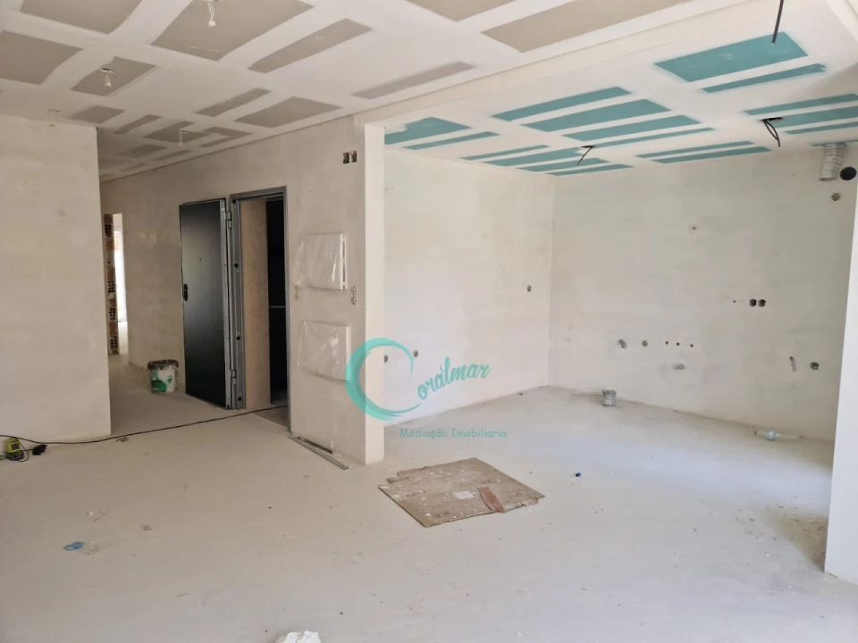 Apartamento T2 para Venda em Corroios Foto 16