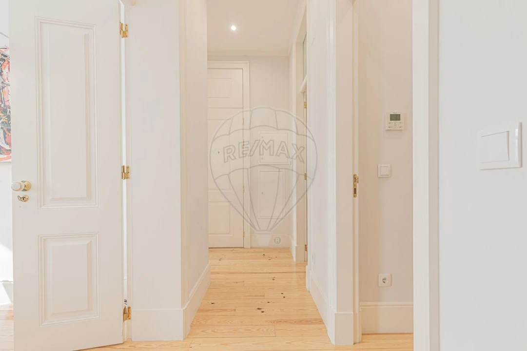 Apartamento T2 para Venda em Santa Maria Maior Foto 17