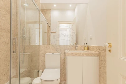 Apartamento T2 para Venda em Santa Maria Maior