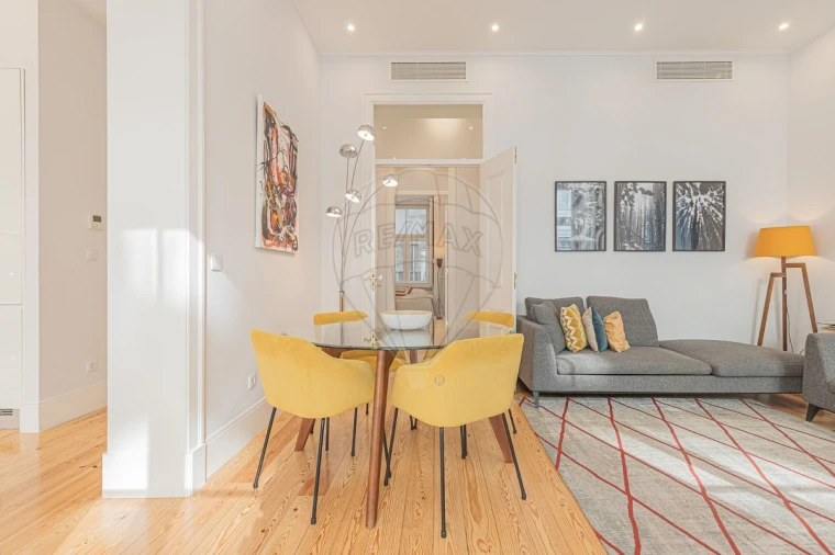 Apartamento T2 para Venda em Santa Maria Maior Foto 7