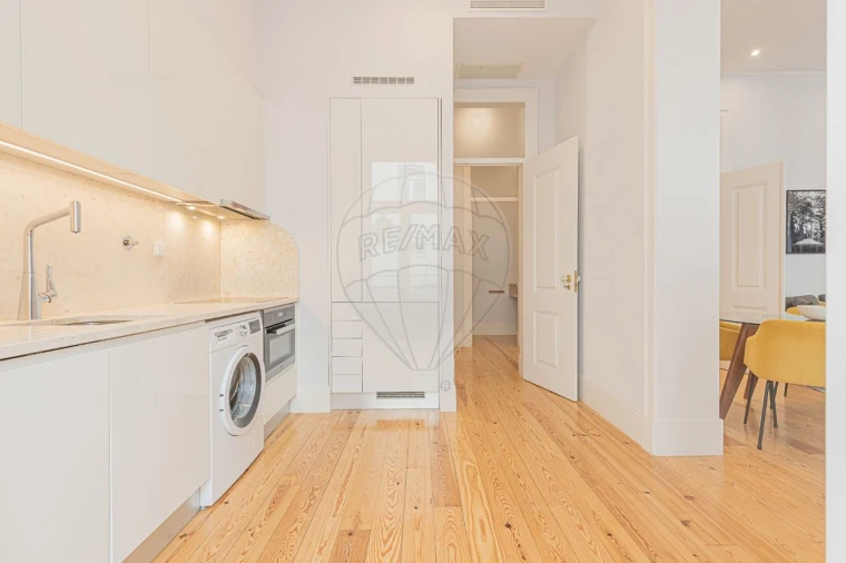 Apartamento T2 para Venda em Santa Maria Maior Foto 6