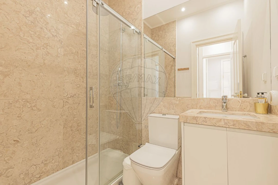 Apartamento T2 para Venda em Santa Maria Maior Foto 12