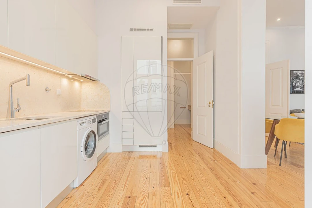 Apartamento T2 para Venda em Santa Maria Maior Foto 6