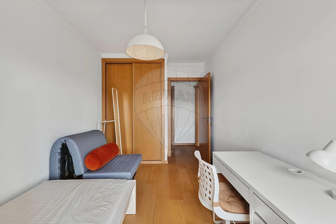 Apartamento T2 para Venda em Parque das Nações Foto 14