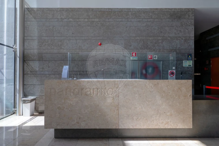 Apartamento T2 para Venda em Parque das Nações Foto 23
