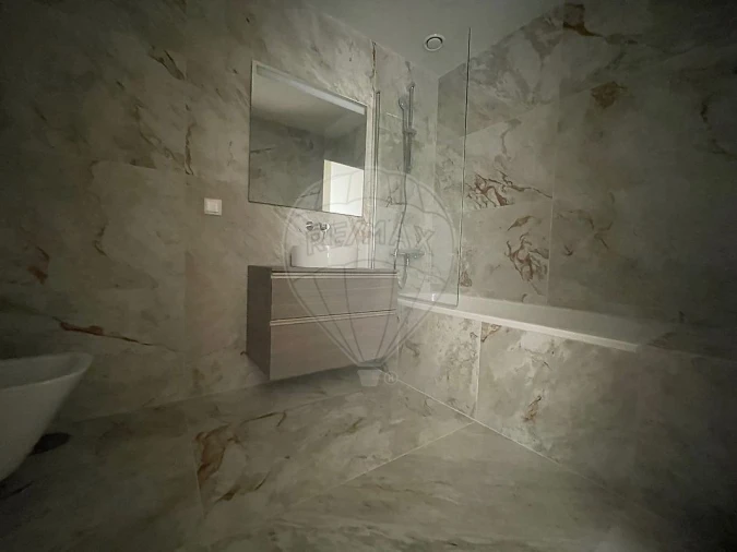 Apartamento T2 para Arrendamento em São João da Madeira Foto 25