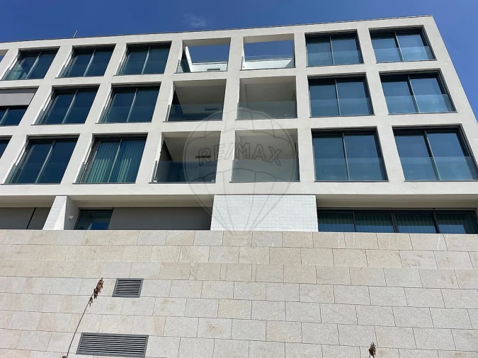 Apartamento T2 para Arrendamento em São João da Madeira Foto 31