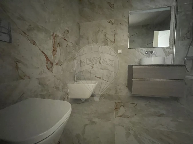 Apartamento T2 para Arrendamento em São João da Madeira Foto 24