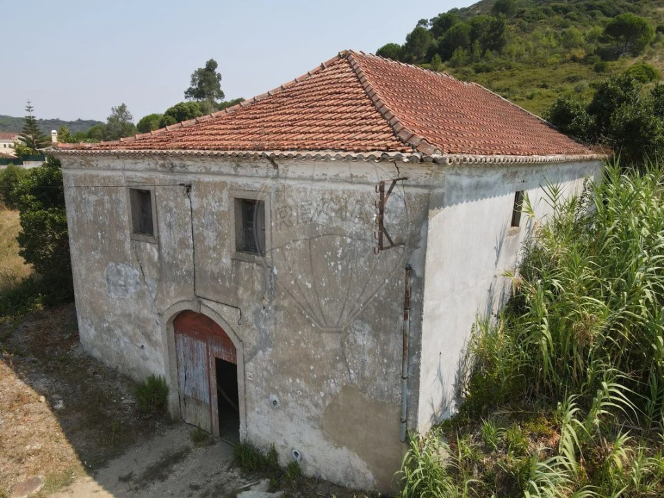 Negócio para Venda em Santo Quintino Foto 1