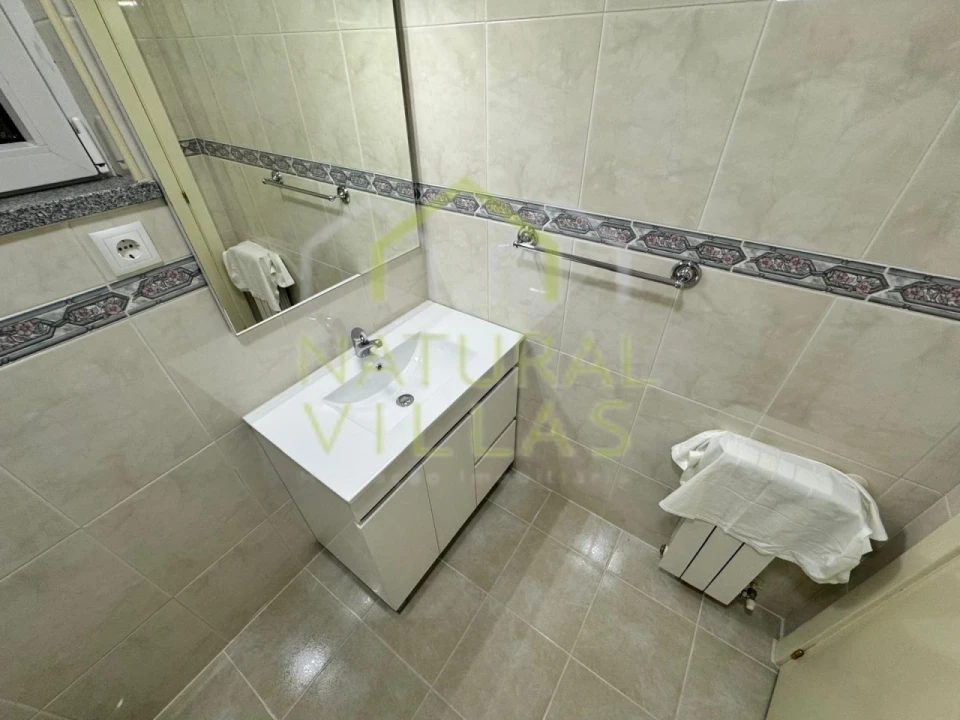 Moradia T5 para Venda em Resende Foto 13