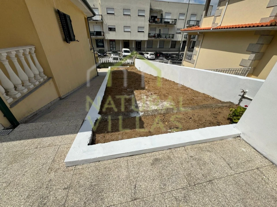 Moradia T5 para Venda em Resende Foto 23