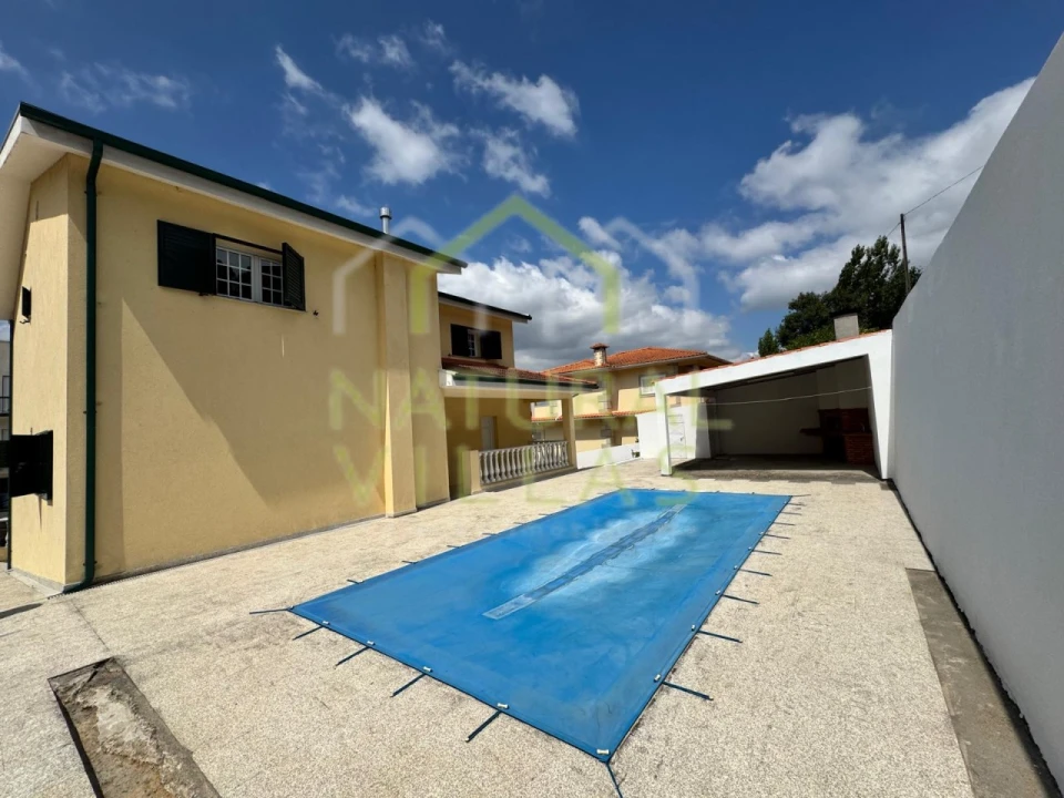 Moradia T5 para Venda em Resende Foto 21