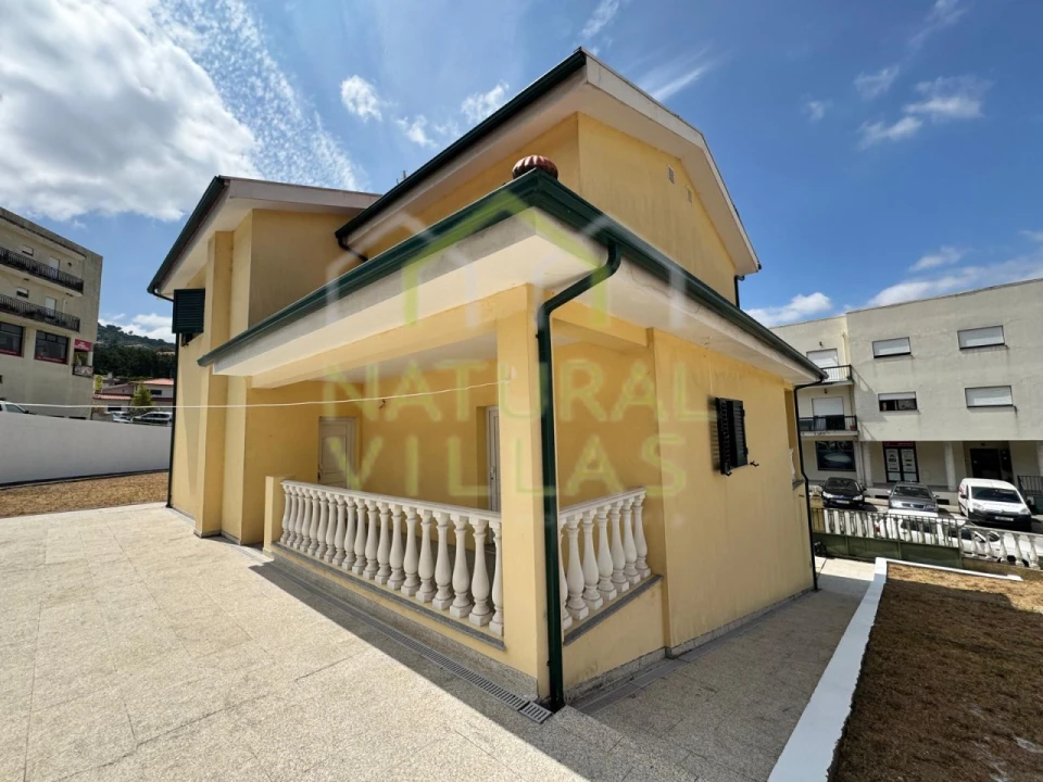 Moradia T5 para Venda em Resende Foto 22