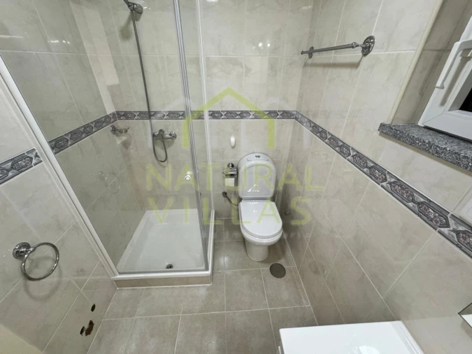 Moradia T5 para Venda em Resende Foto 12