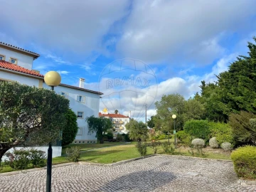 Apartamento T4 para Venda em Santa Maria e São Miguel, São Martinho, São Pedro Penaferrim