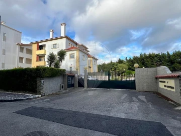 Apartamento T4 para Venda em Santa Maria e São Miguel, São Martinho, São Pedro Penaferrim