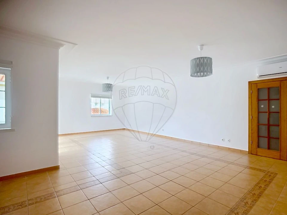 Apartamento T4 para Venda em Santa Maria e São Miguel, São Martinho, São Pedro Penaferrim Foto 5