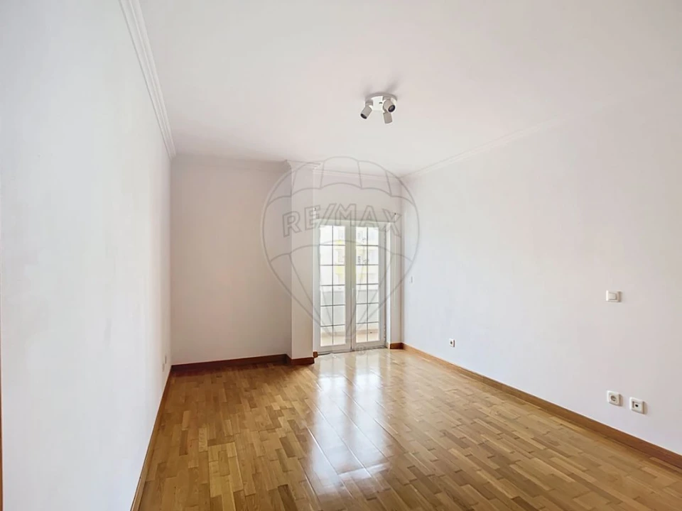 Apartamento T4 para Venda em Santa Maria e São Miguel, São Martinho, São Pedro Penaferrim Foto 21