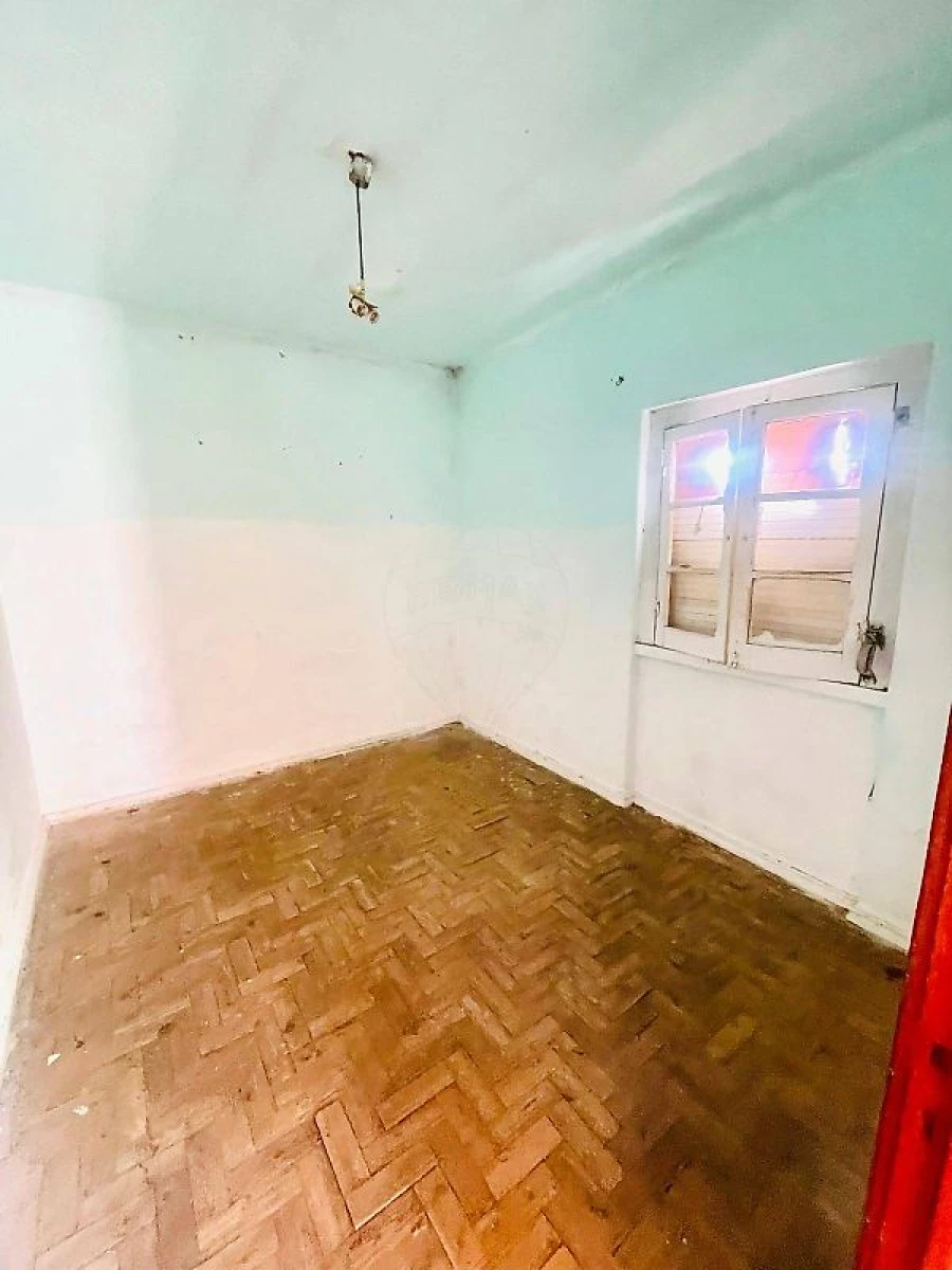 Moradia T4 para Venda em Vialonga Foto 8