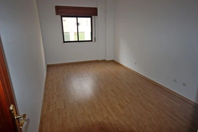 Apartamento T3 para Venda em Marvila, Ribeira Santarém, São Salvador, São Nicolau